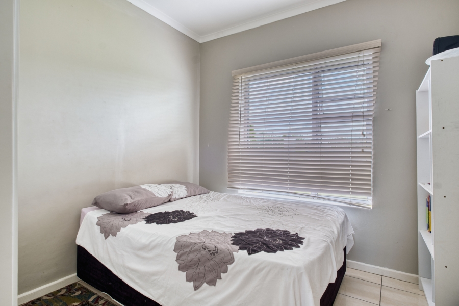 5 Bedroom Property for Sale in Fairview Eastern Cape